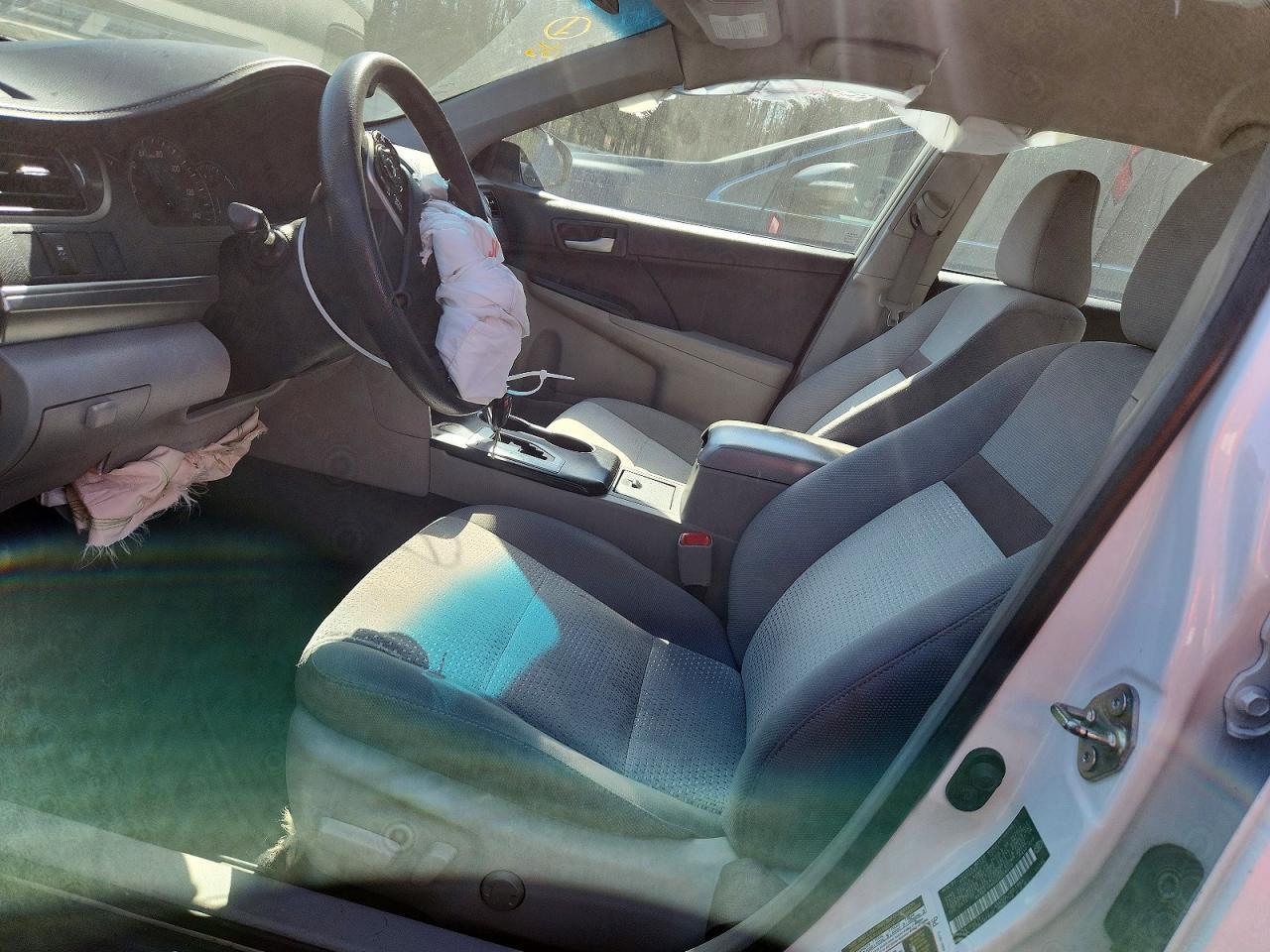 2014 Toyota Camry L - Фото 7