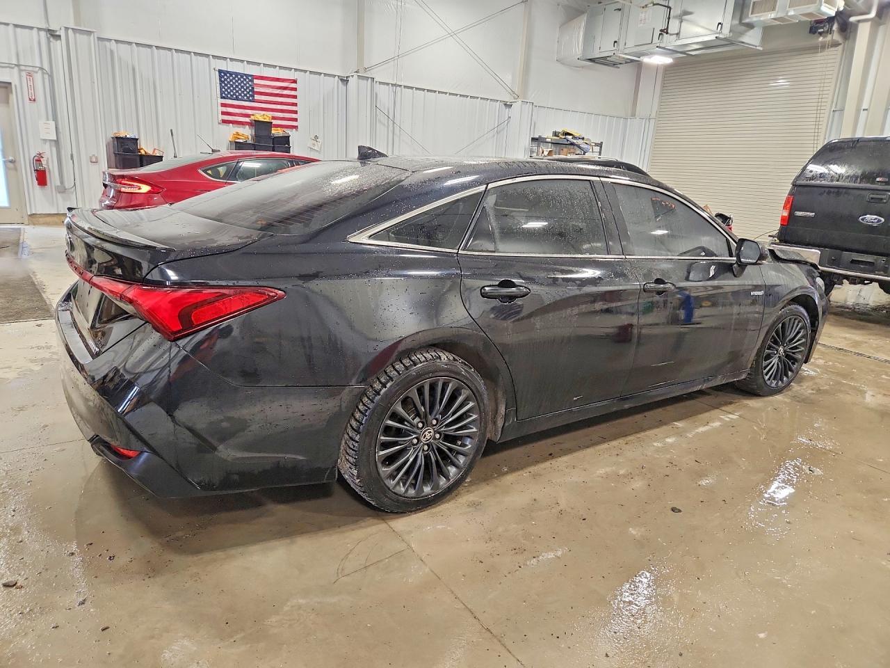 2021 Toyota Avalon Hybrid Xse - Фото 3