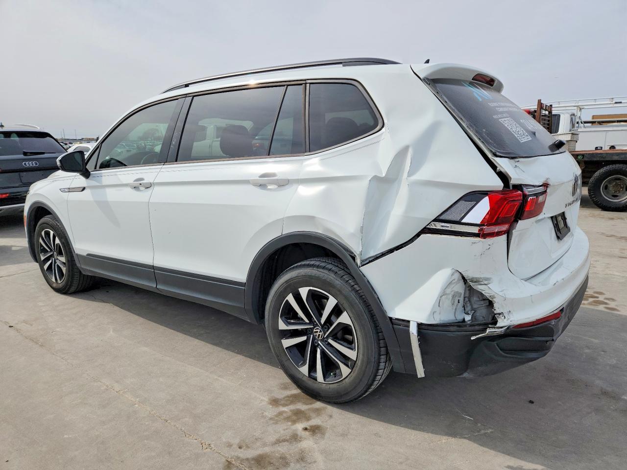 2024 Volkswagen Tiguan S - Фото 2