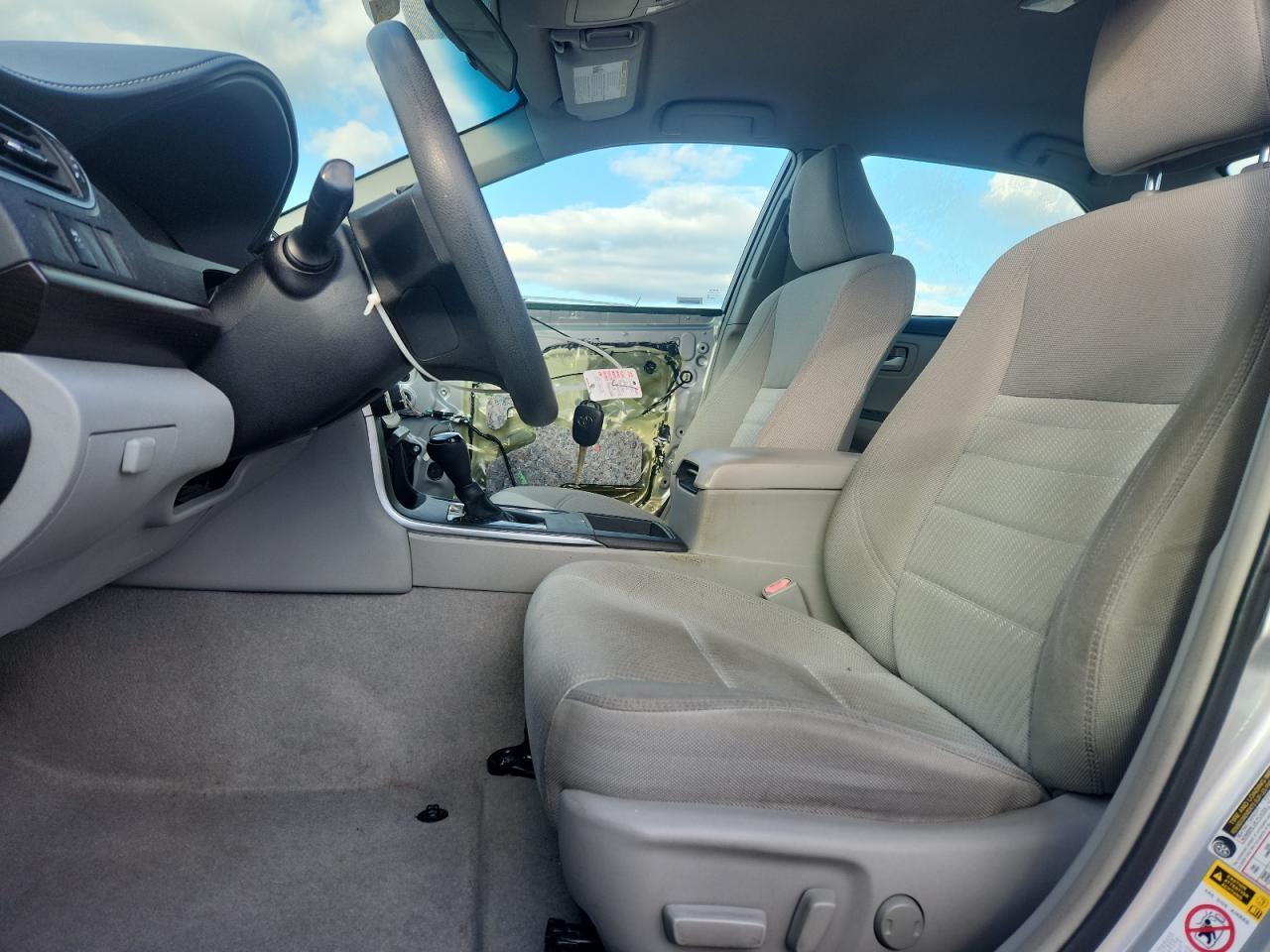 2015 Toyota Camry Le - Image 7