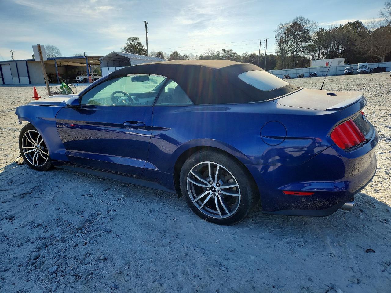 2016 Ford Mustang - Фото 2