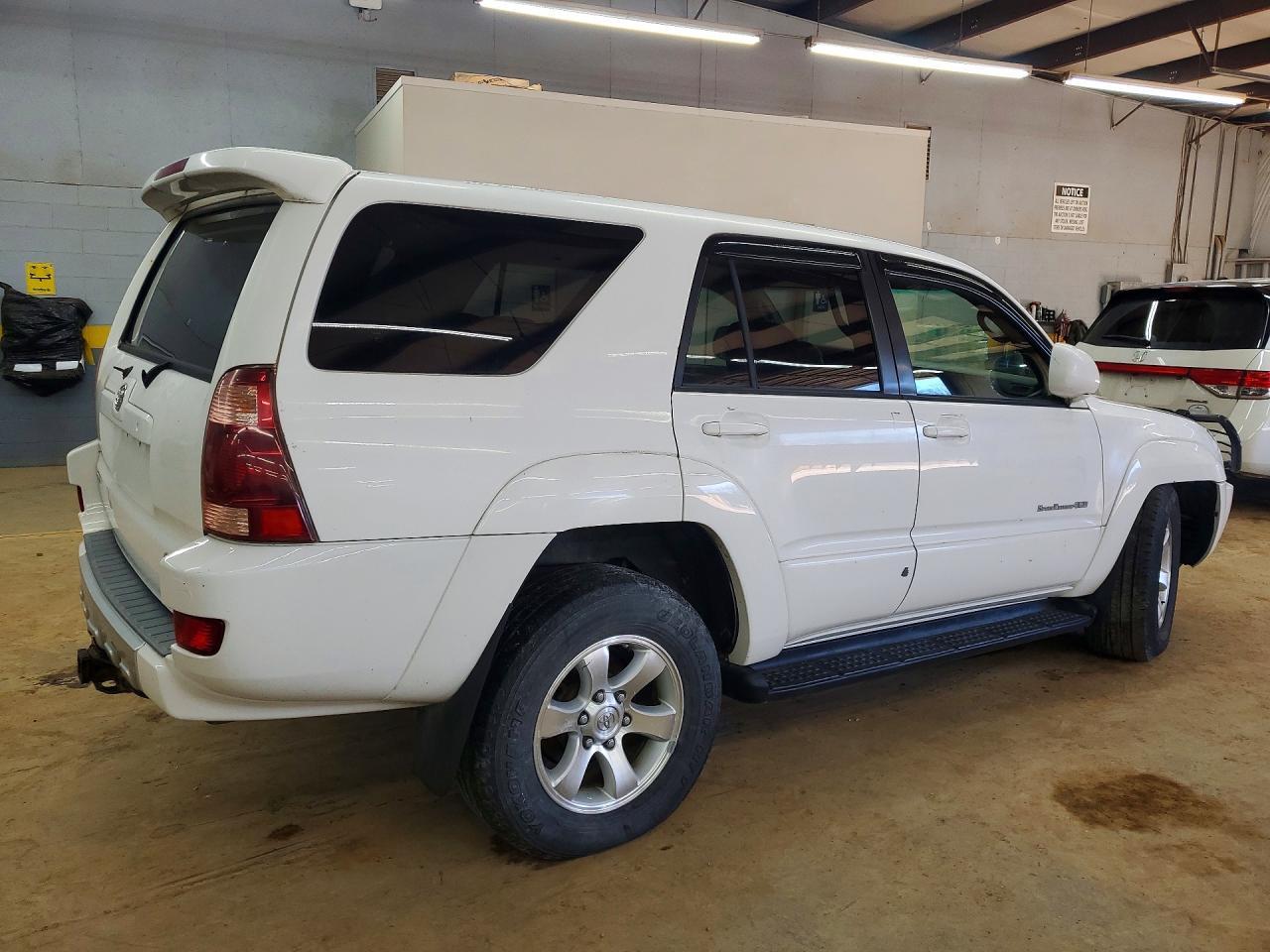 2004 Toyota 4Runner - Image 3
