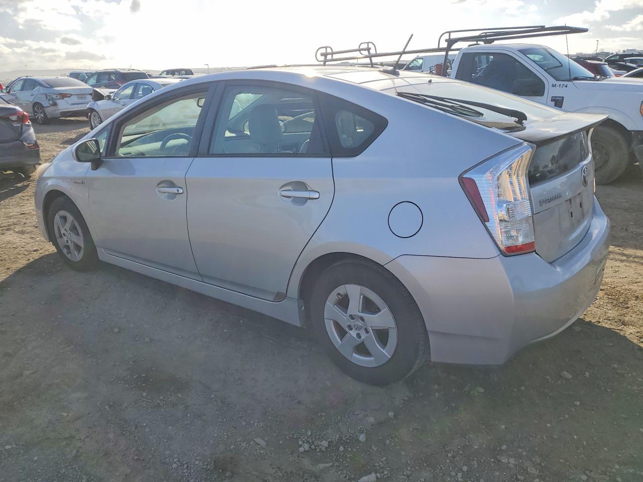 2011 Toyota Prius - Фото 2