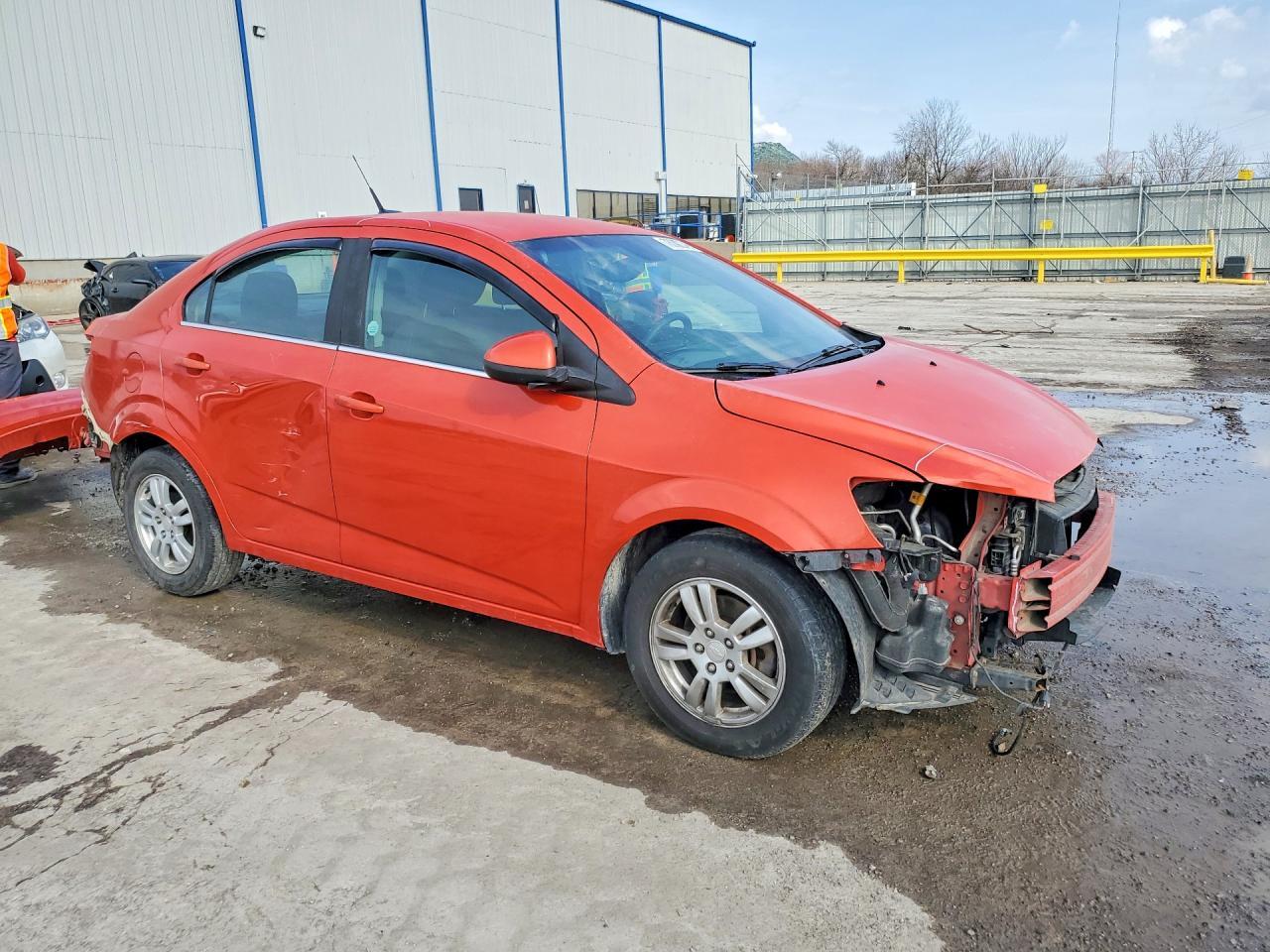 2013 Chevrolet Sonic Lt - Фото 4