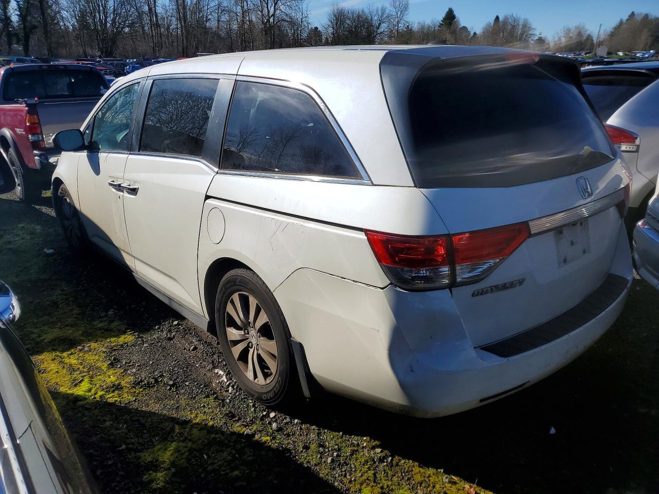 2015 Honda Odyssey Exl - Image 2