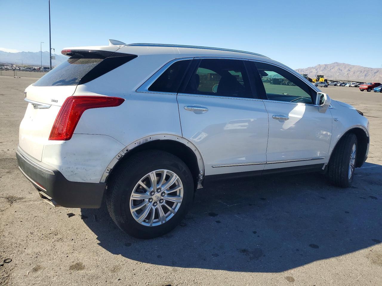 2018 Cadillac Xt5 - Image 3