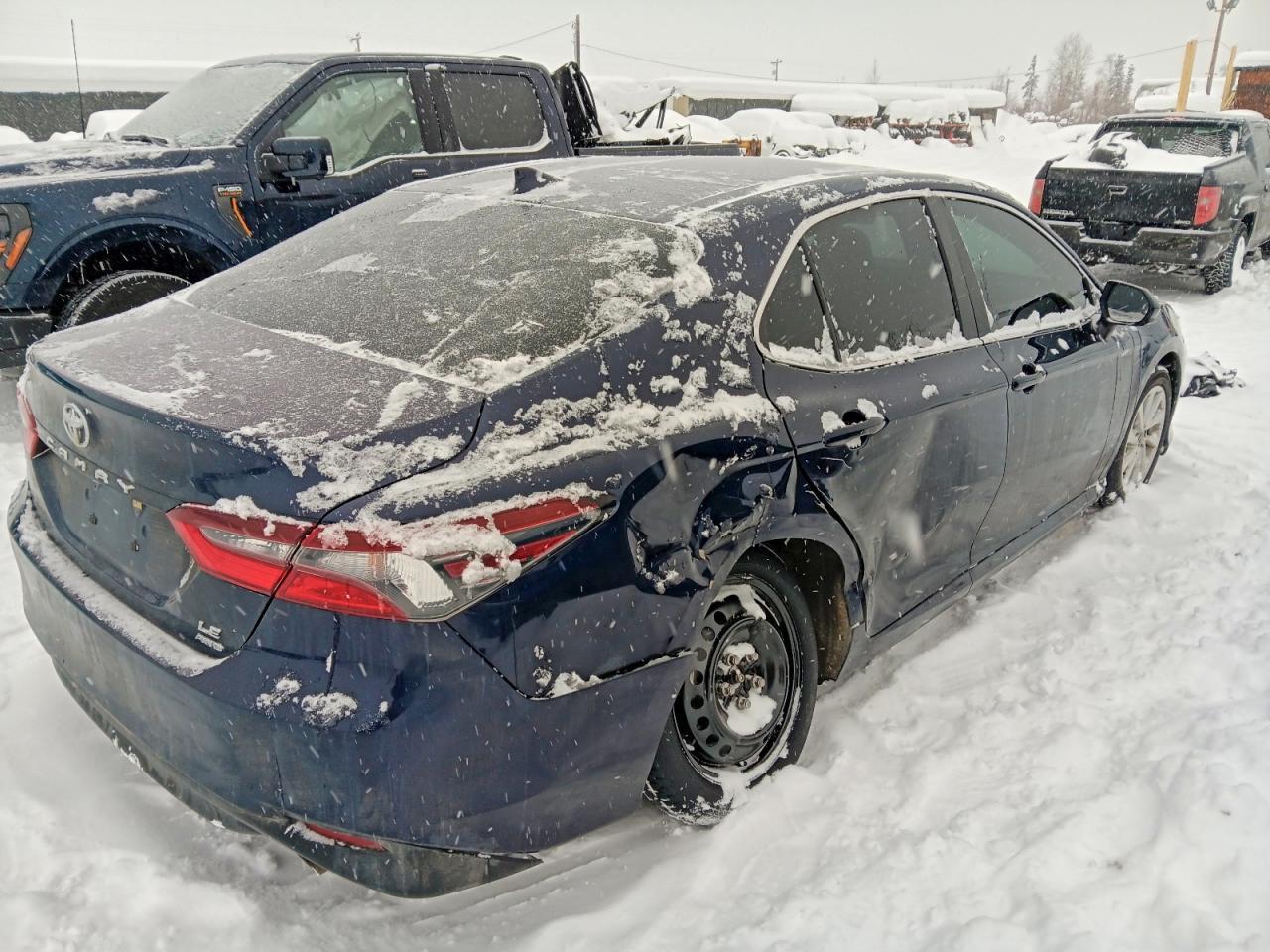 2022 Toyota Camry Le - Image 3