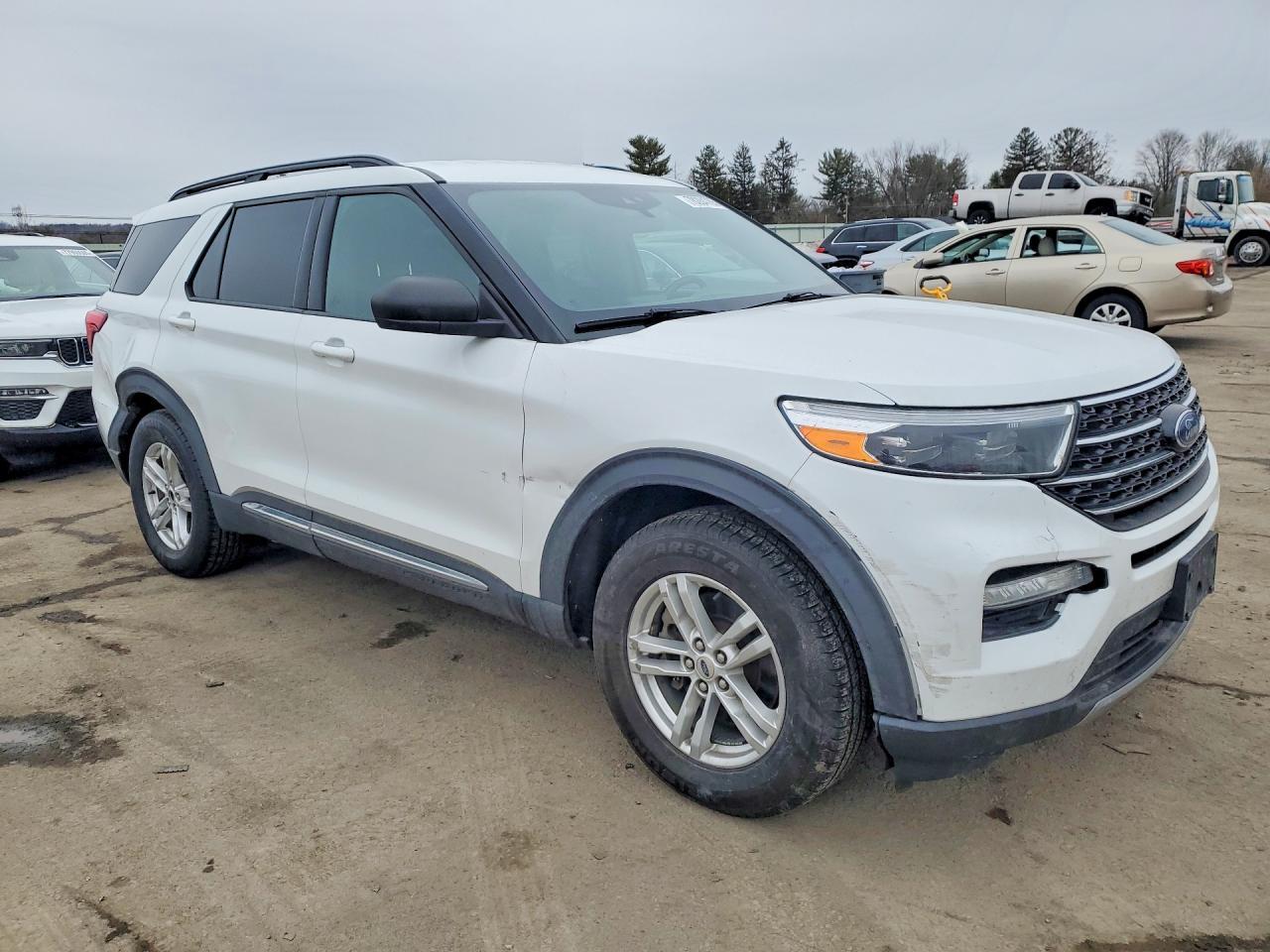 2020 Ford Explorer Xlt - Image 4