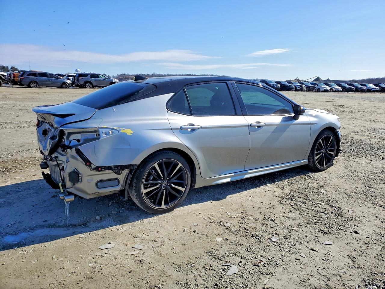 2018 Toyota Camry Xse - Image 3