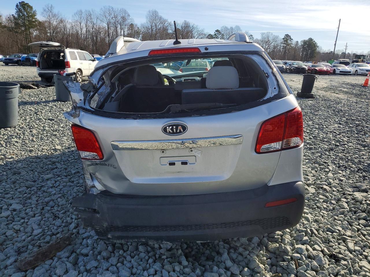 2012 Kia Sorento Lx - Фото 6