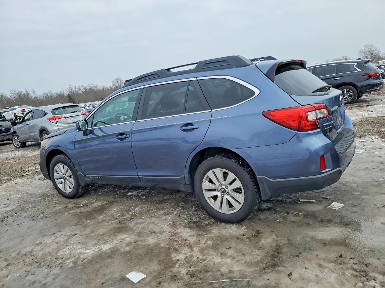 2015 Subaru Outback 2.5I Premium - Фото 2