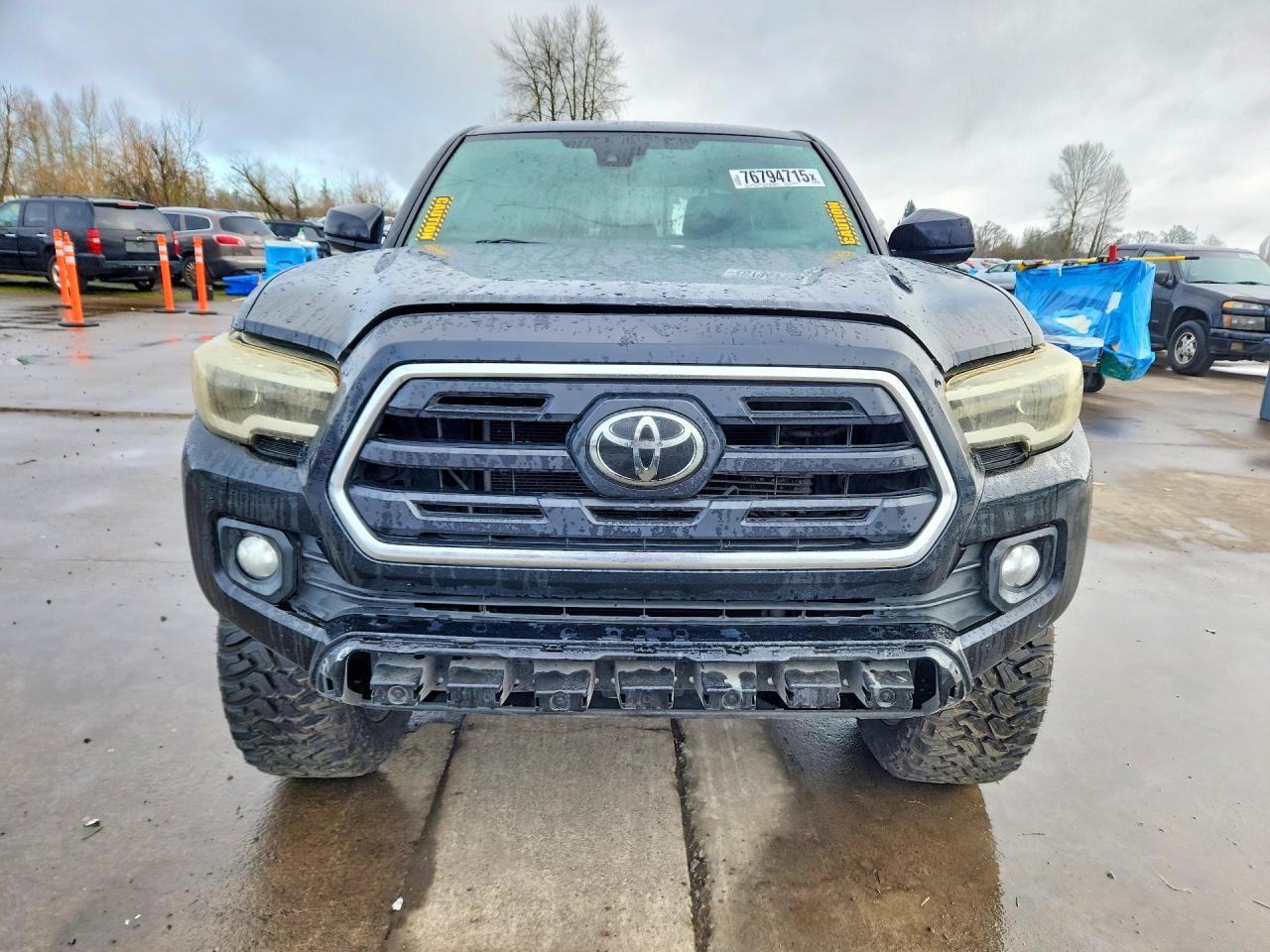 2019 Toyota Tacoma - Image 5