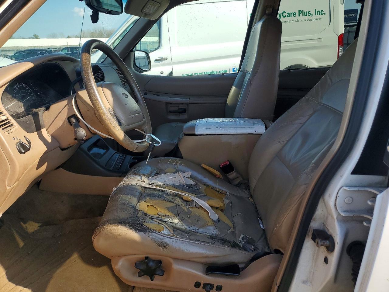 2001 Ford Explorer S - Фото 7
