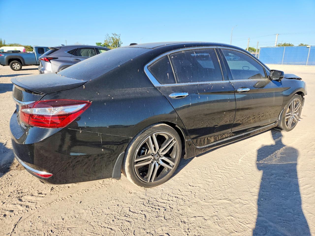 2017 Honda Accord Touring - Фото 3