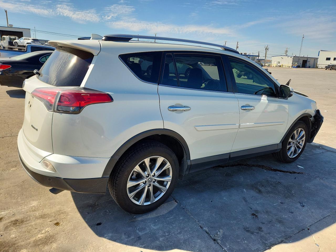 2017 Toyota Rav4 Limited - Фото 3