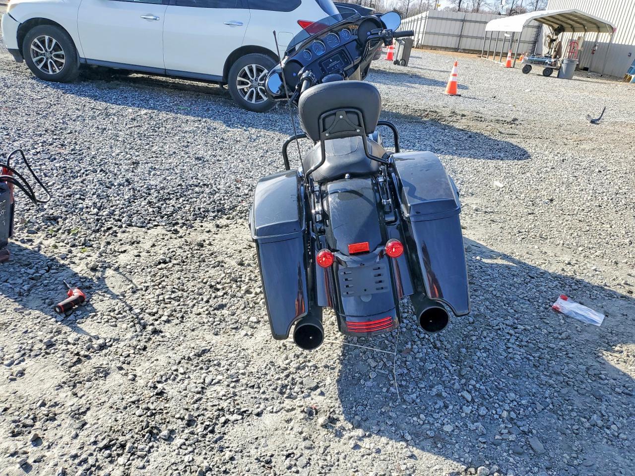 2019 Harley-Davidson Flhxs - Image 4