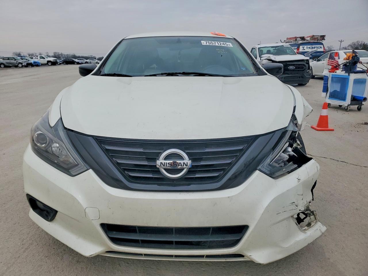 2018 Nissan Altima 2.5 - Image 5