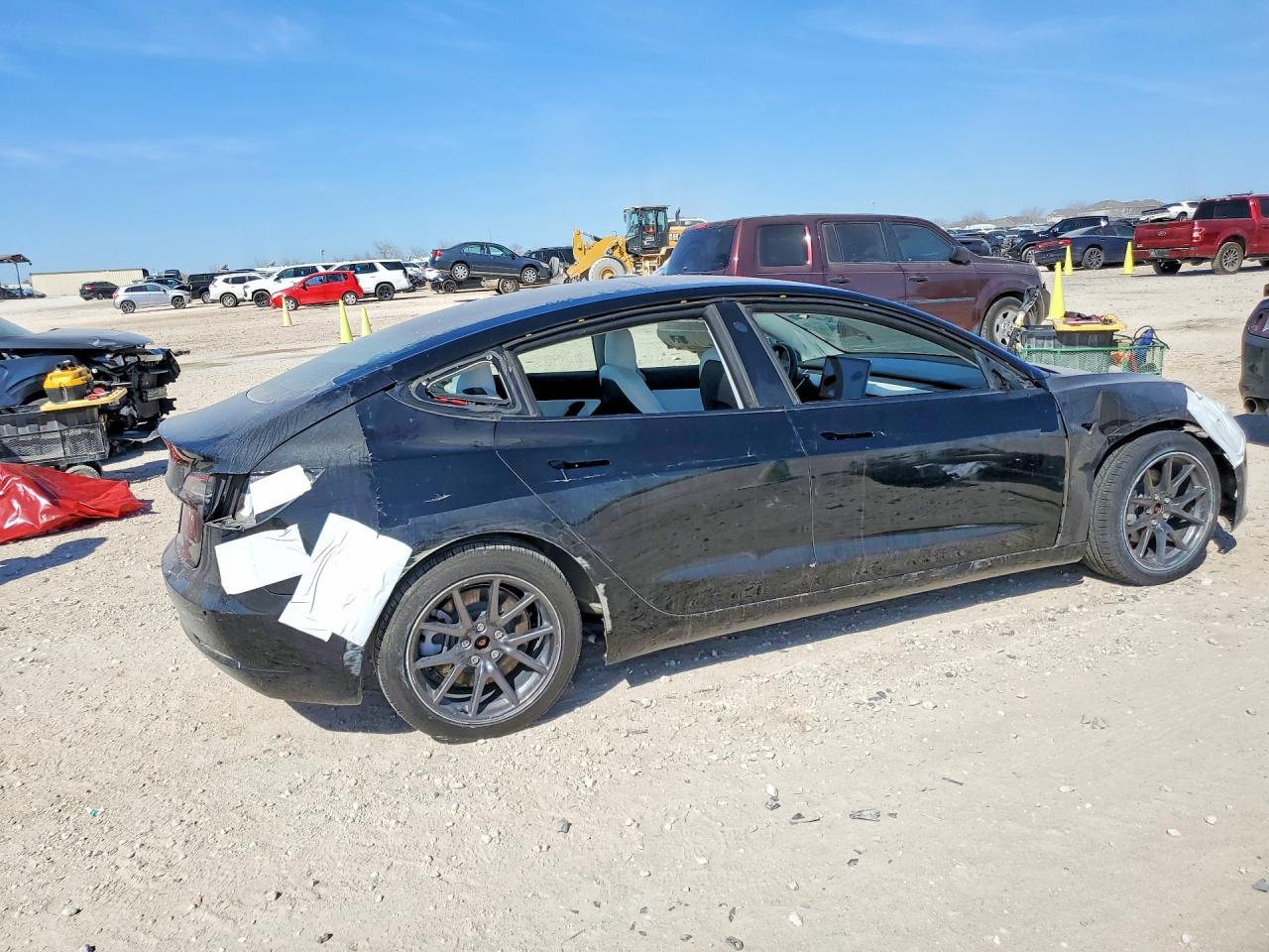 2019 Tesla Model 3 - Фото 3