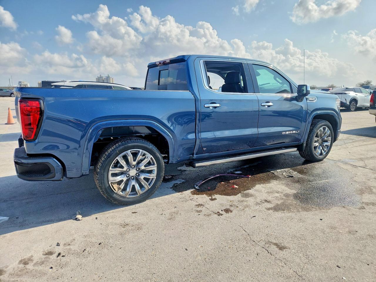 2026 GMC Sierra K1500 Denali - Фото 3