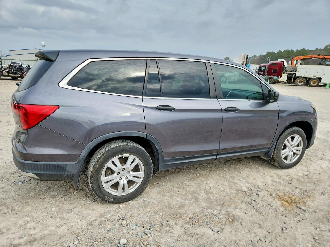 2018 Honda Pilot Lx - Фото 3