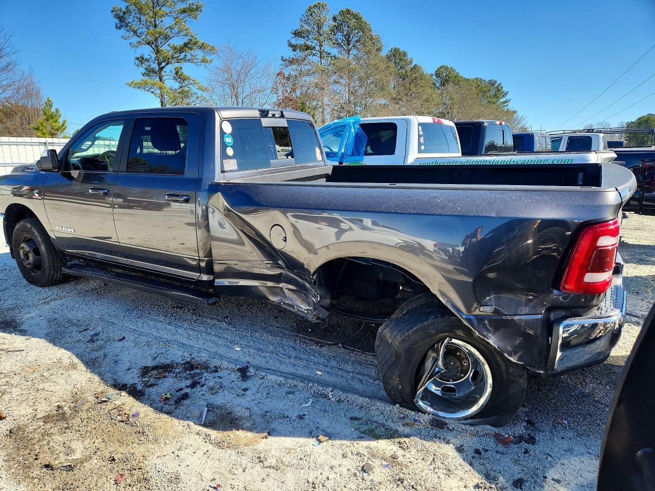 2022 Ram 3500 Big Horn/Lone Star - Фото 2