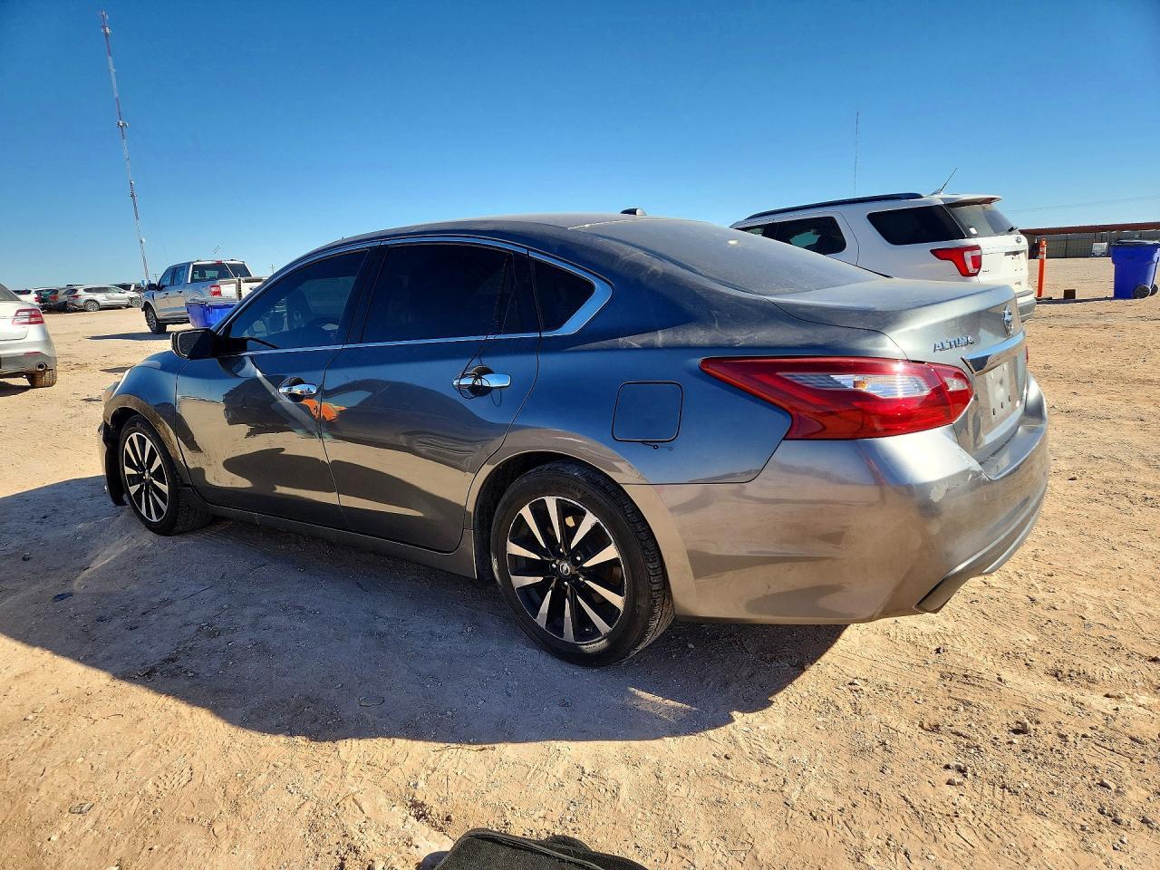 2018 Nissan Altima 2.5 - Фото 2