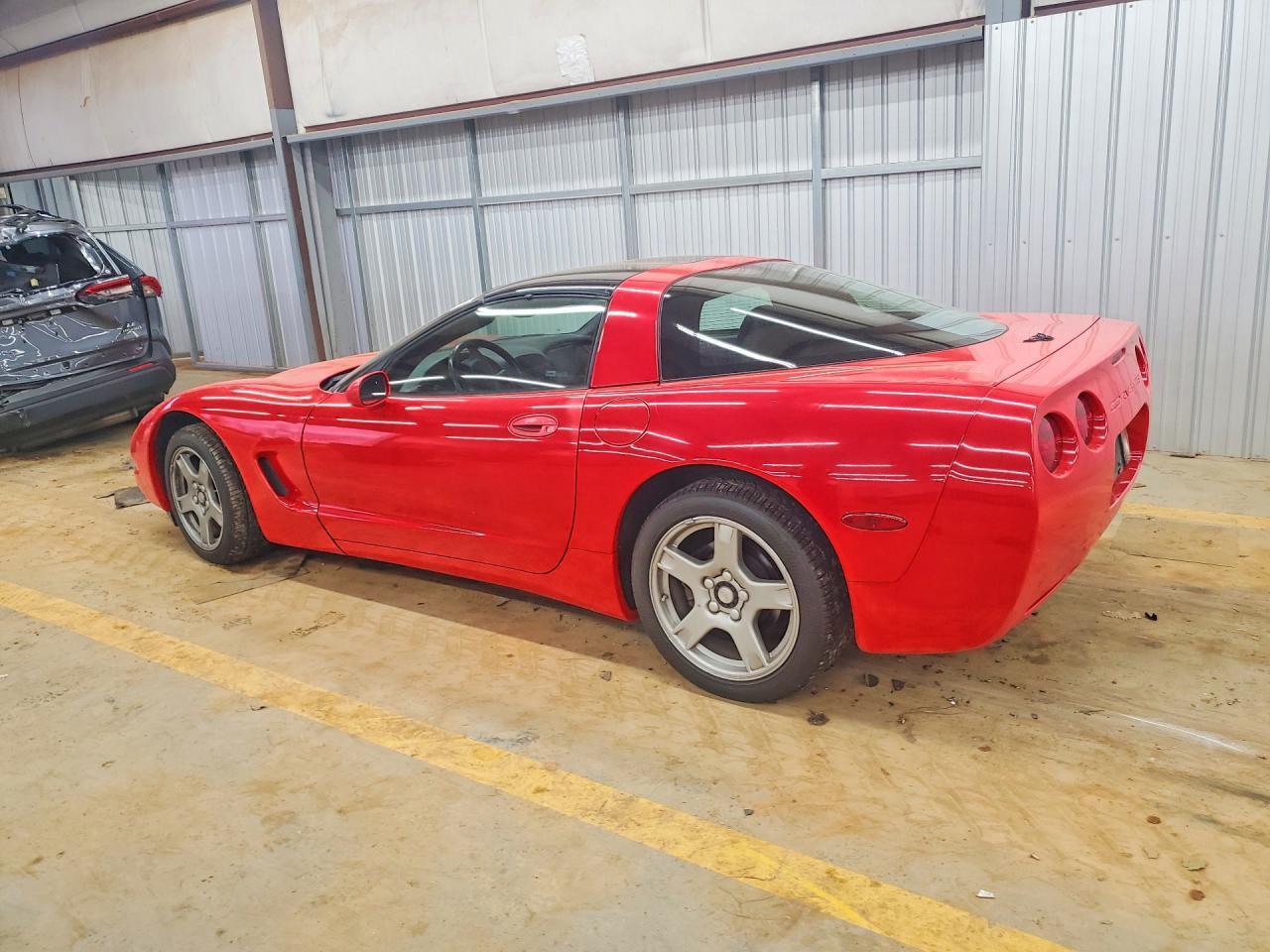1998 Chevrolet Corvette - Фото 2