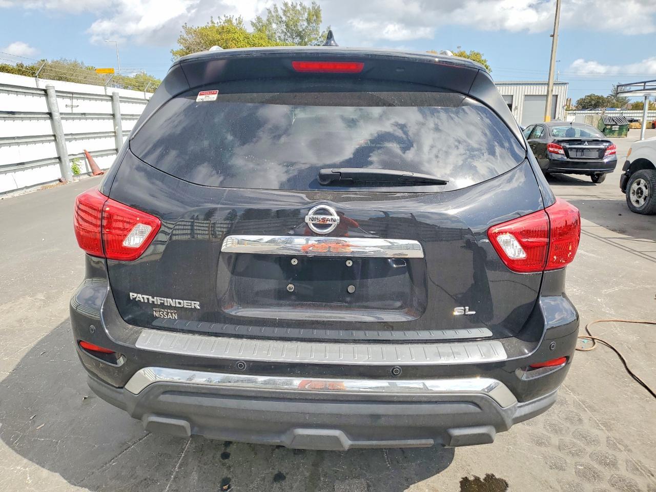 2020 Nissan Pathfinder Sl - Фото 6