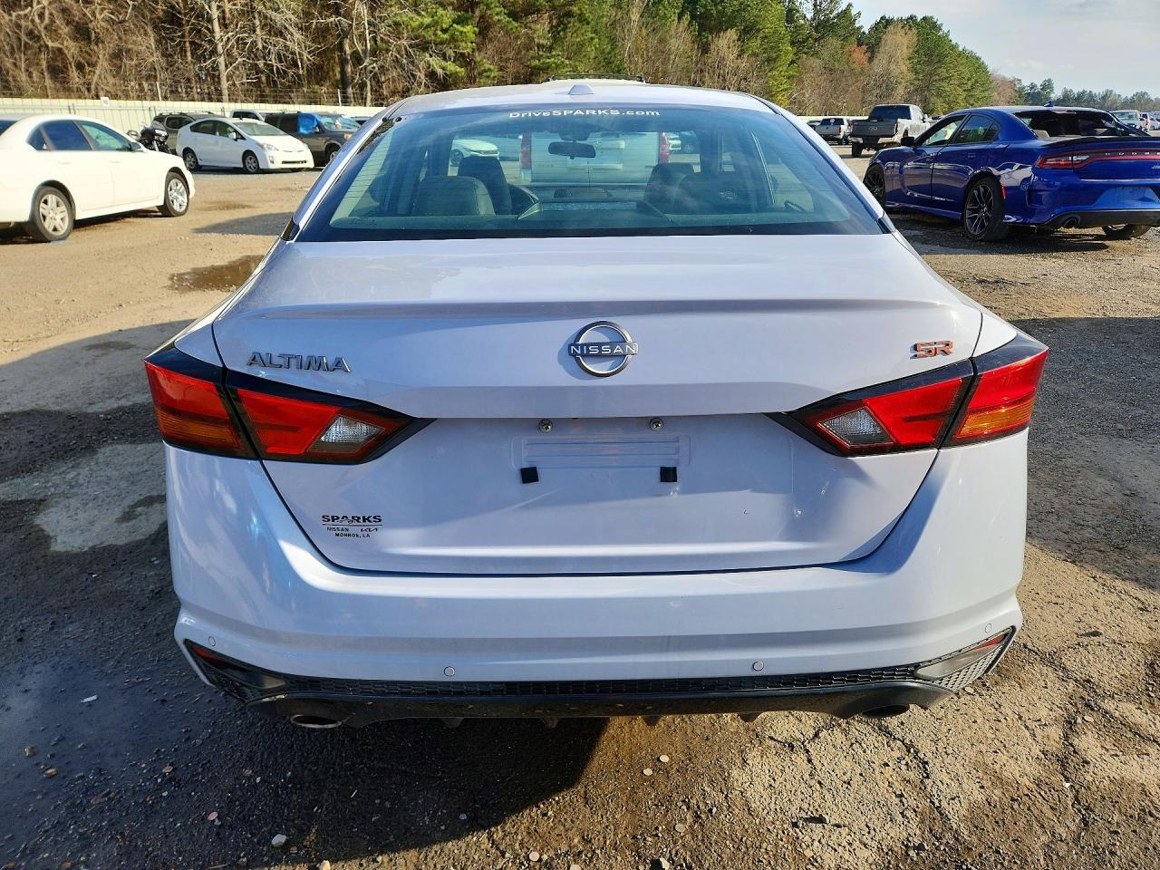 2024 Nissan Altima 2.5 Sr - Image 6