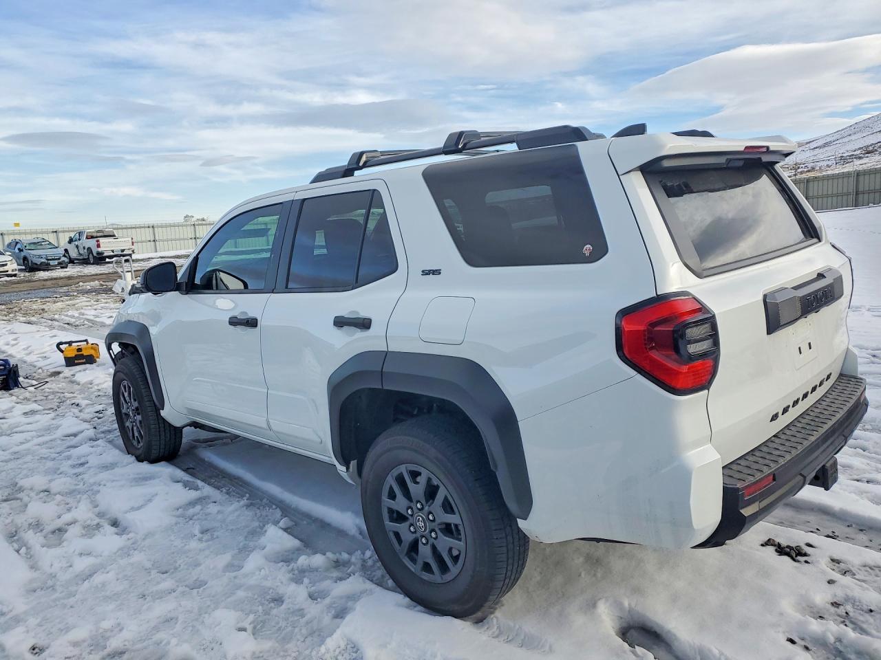2026 Toyota 4Runner Sr5 - Фото 2