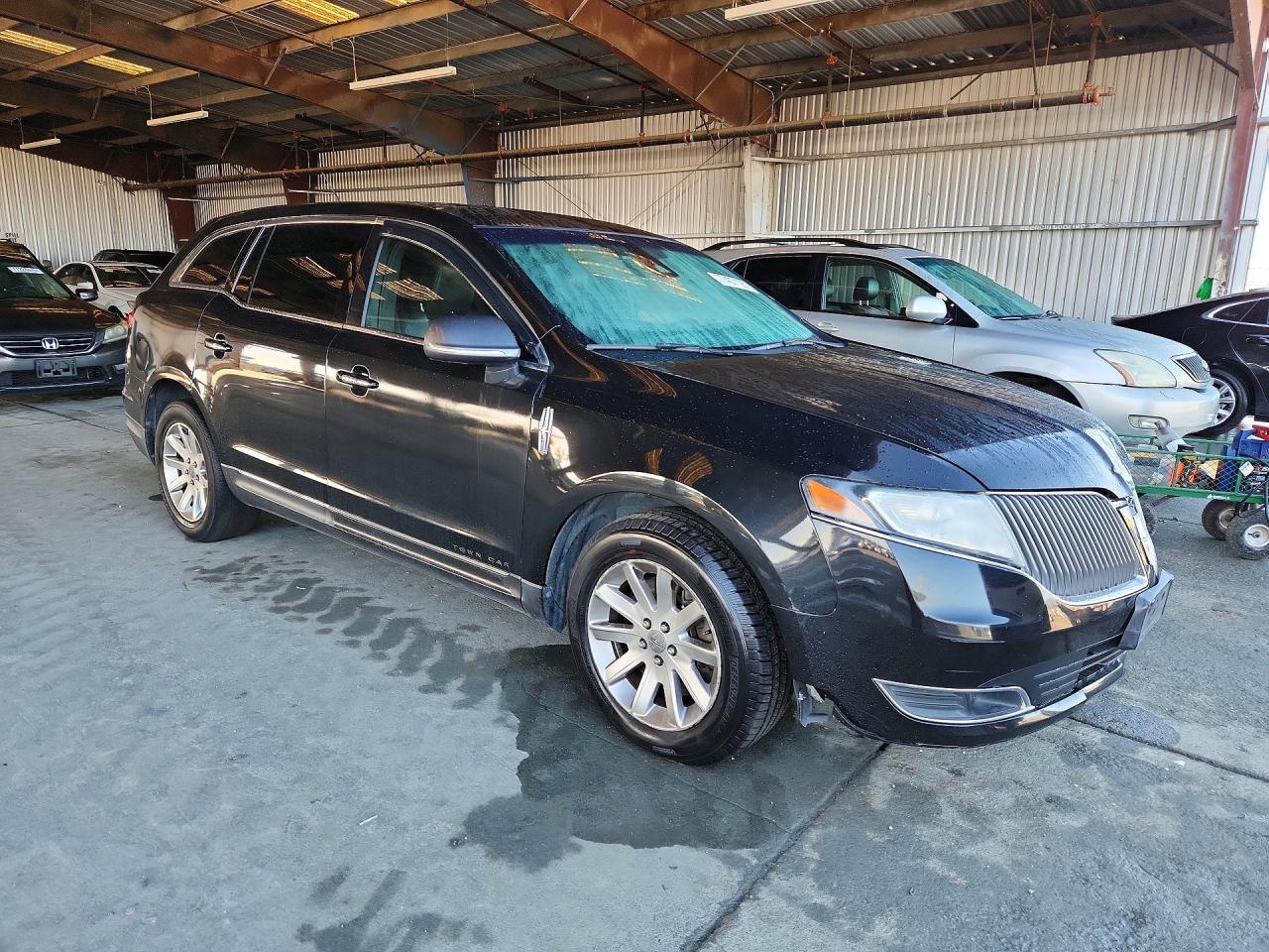 2014 Lincoln Mkt - Фото 4