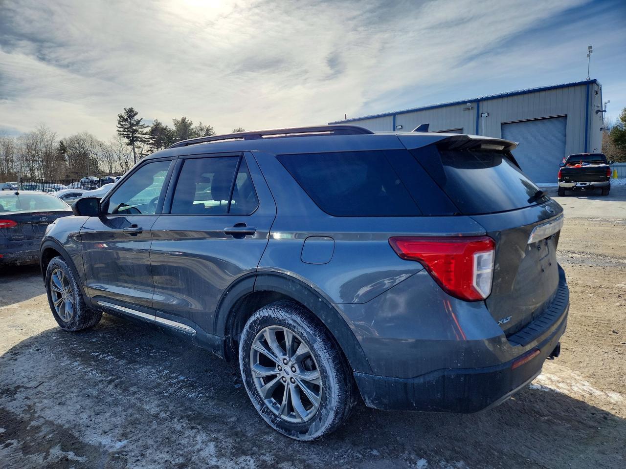 2022 Ford Explorer Xlt - Image 2