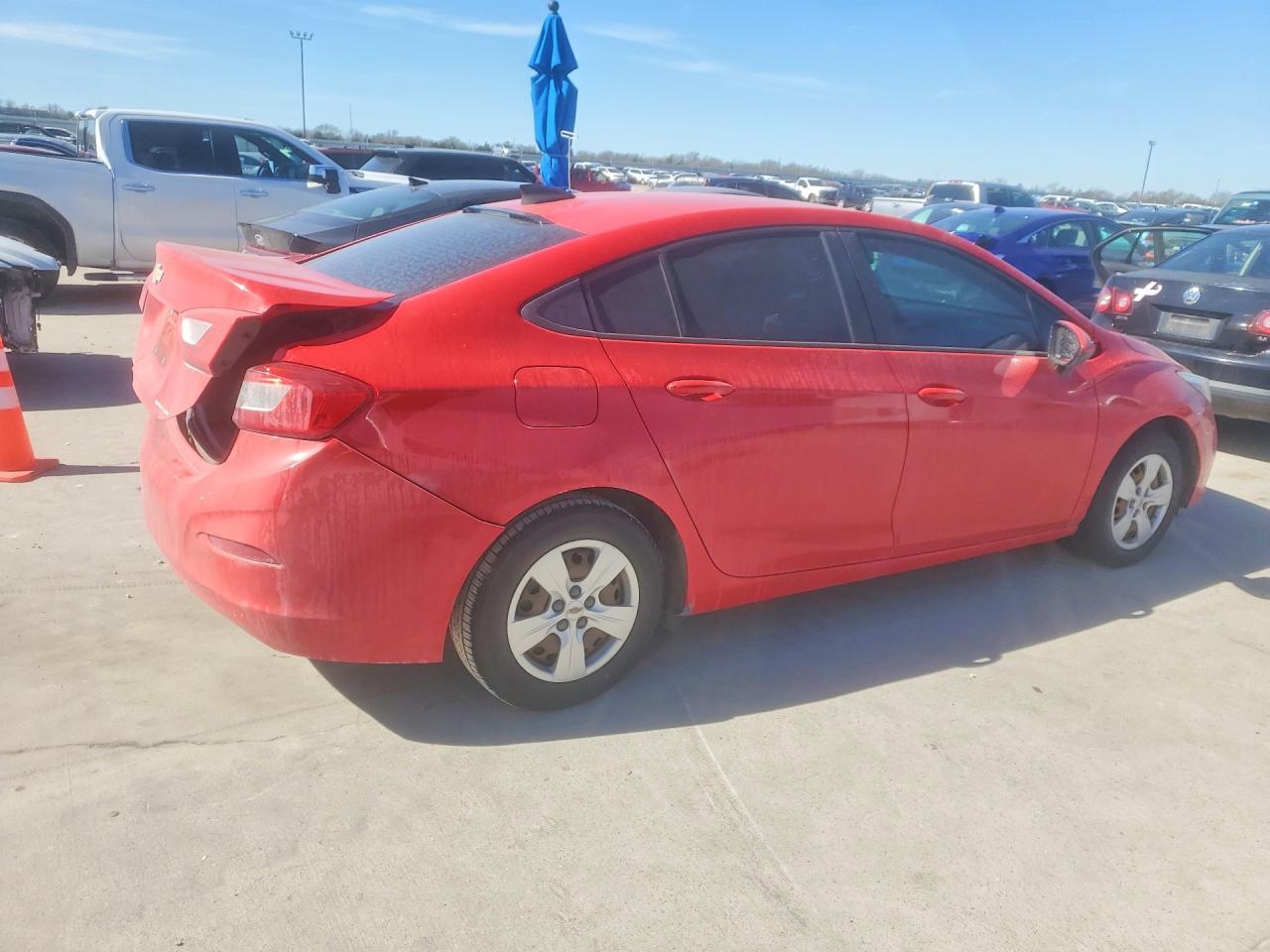 2018 Chevrolet Cruze Ls - Фото 3