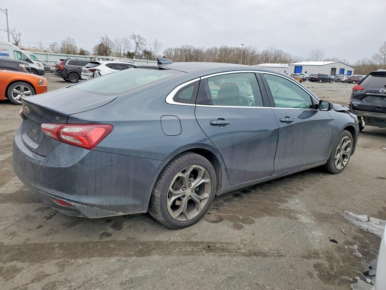 2020 Chevrolet Malibu Lt - Фото 3