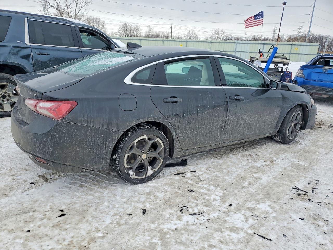 2022 Chevrolet Malibu Lt - Image 3