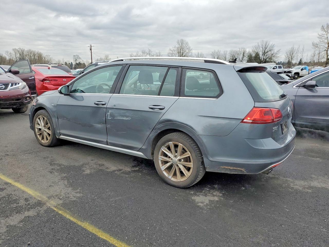 2017 Volkswagen Golf Alltrack S - Фото 2