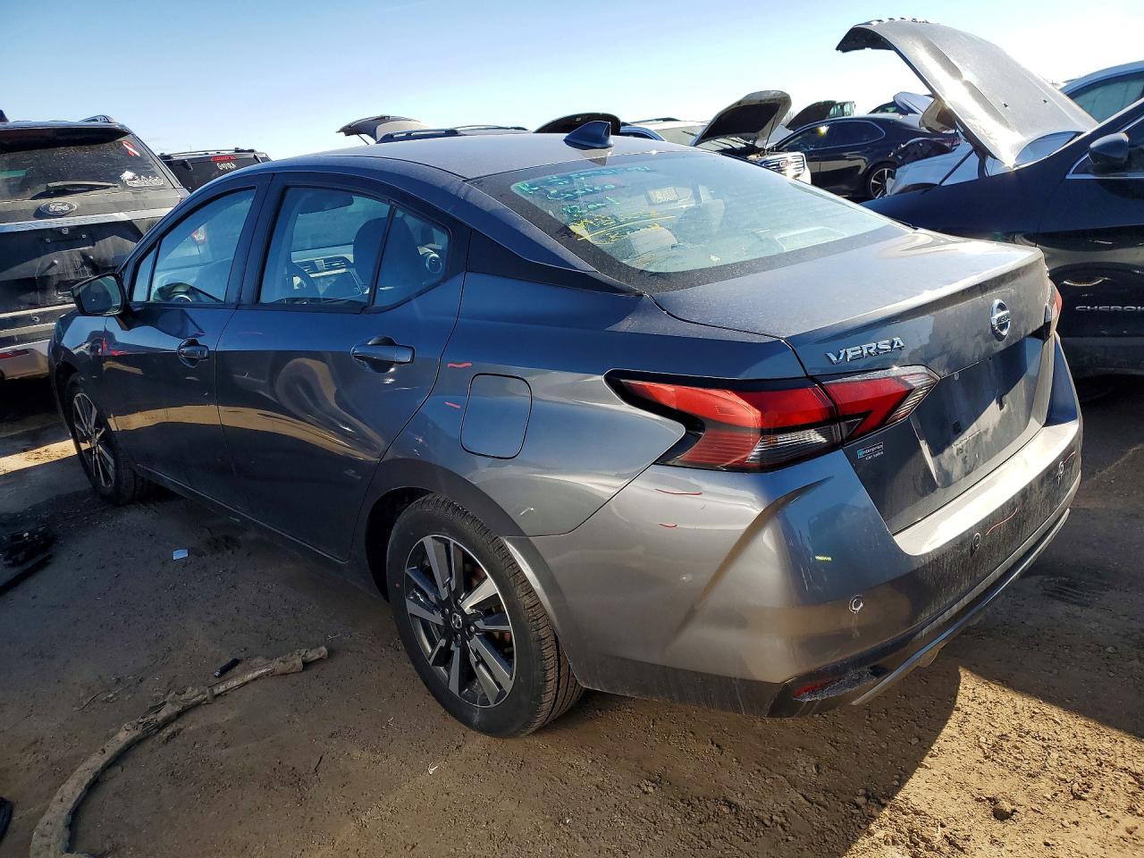 2021 Nissan Versa Sv - Фото 2