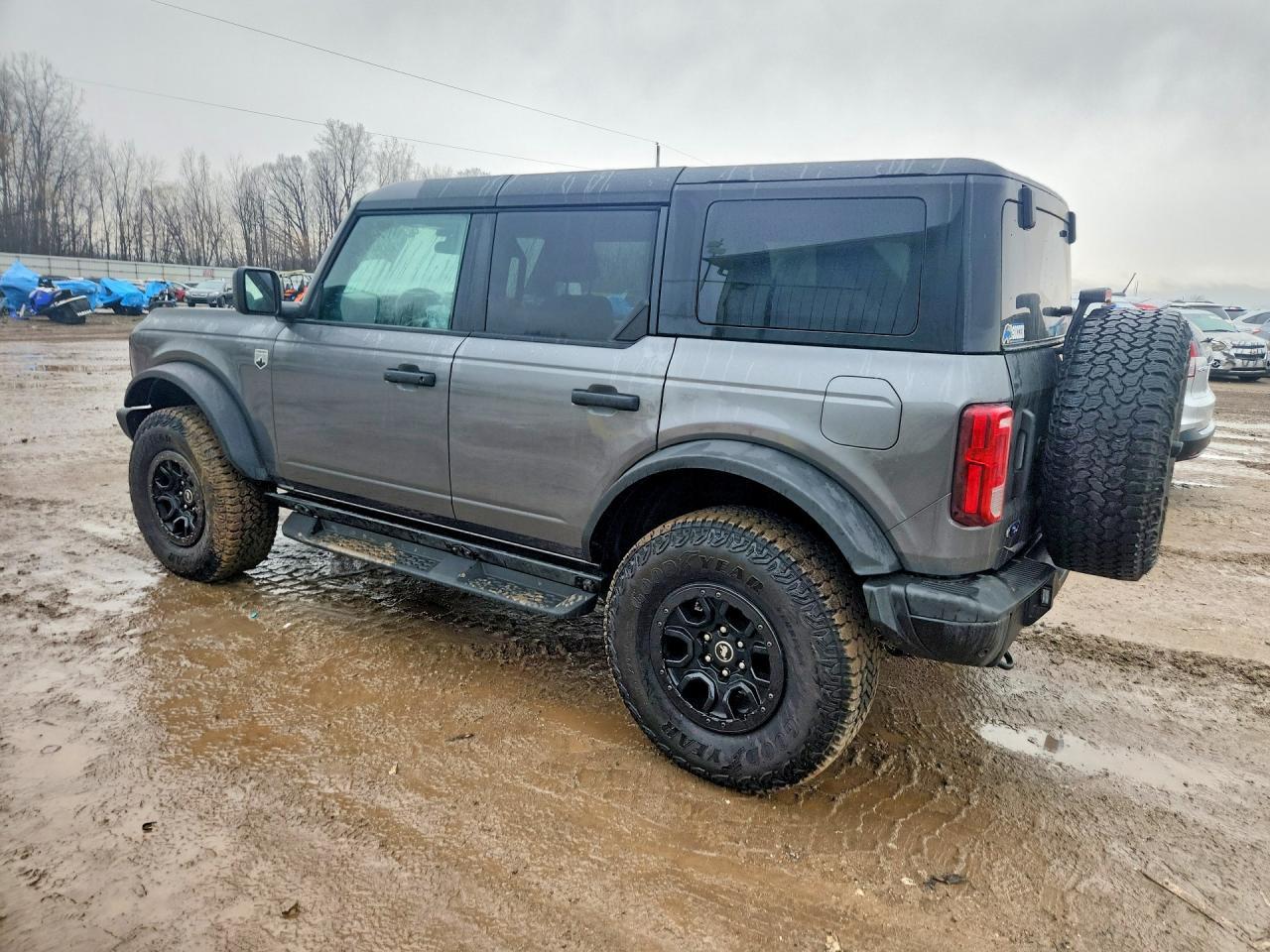 2025 Ford Bronco Big Bend - Image 2