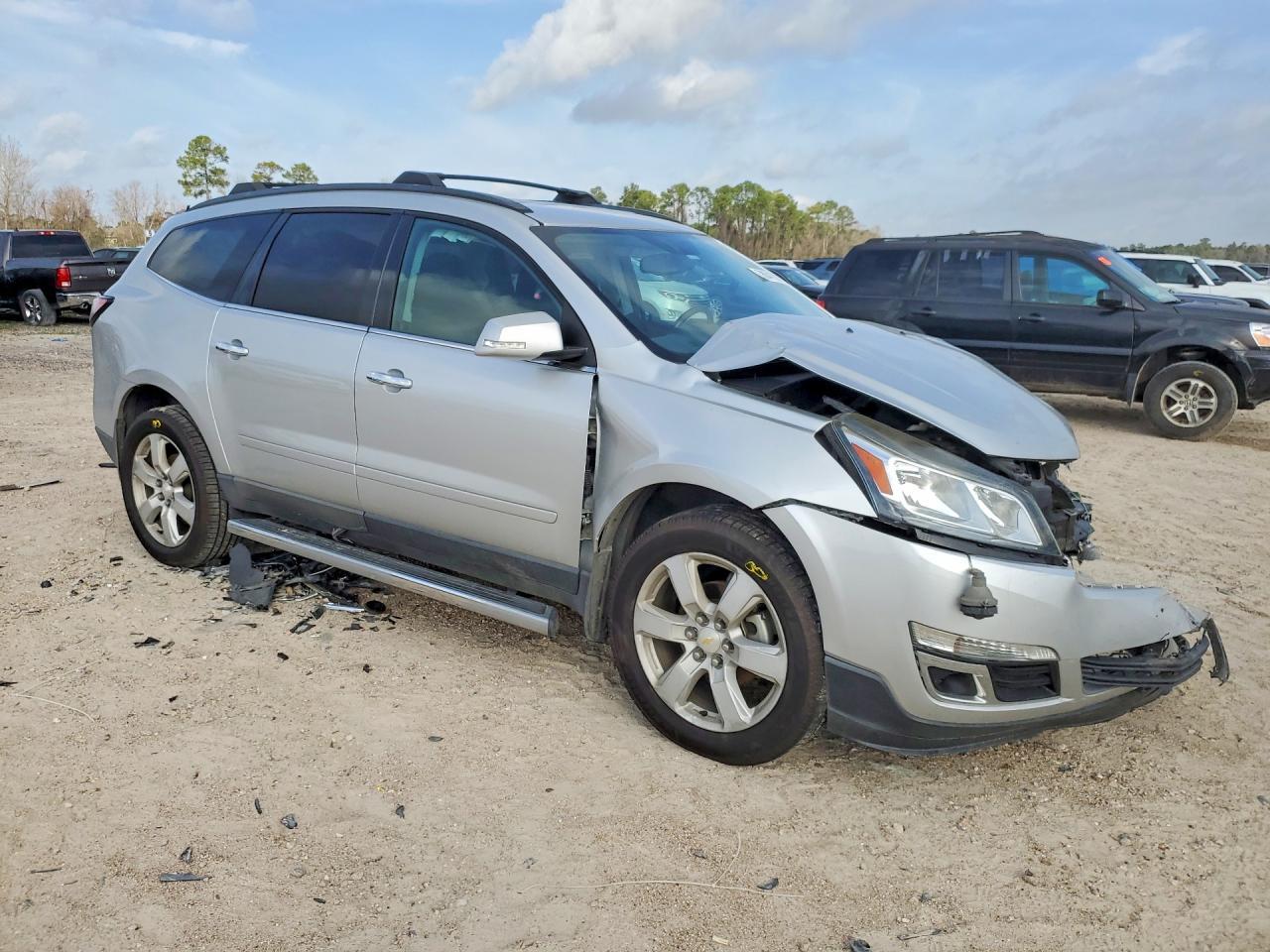 2017 Chevrolet Traverse Lt - Image 4