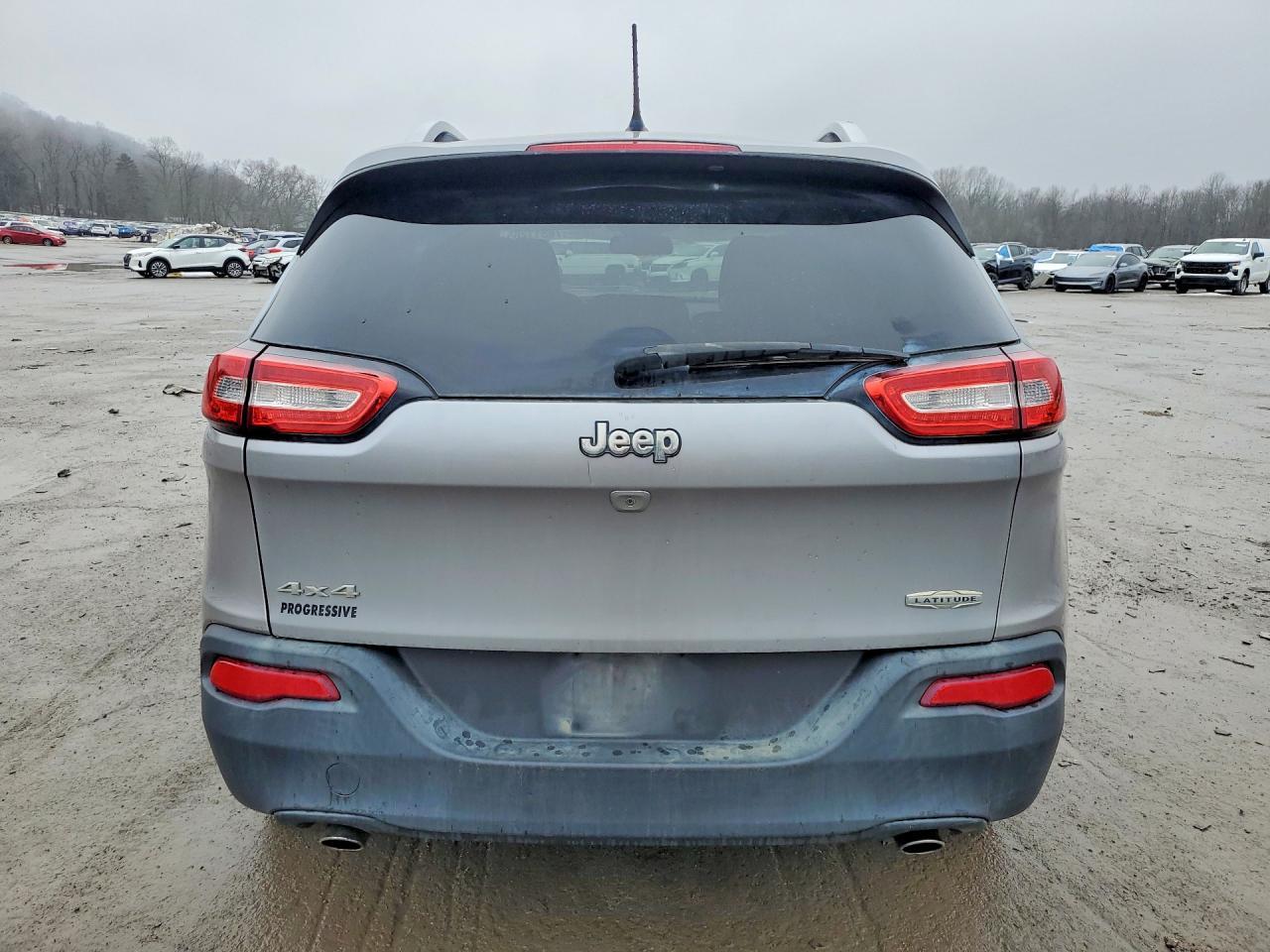 2014 Jeep Cherokee Latitude - Image 6