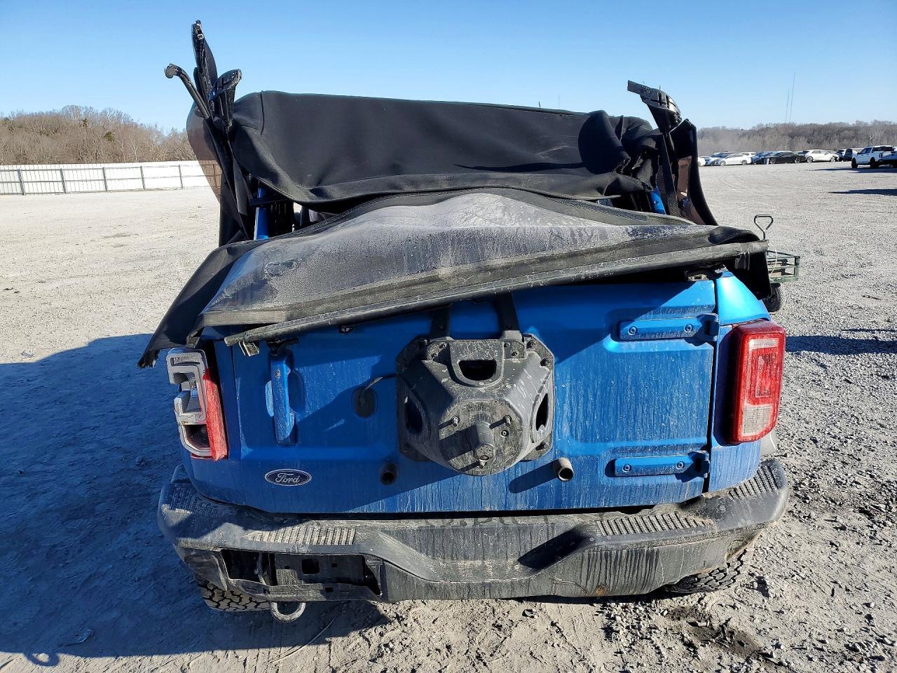 2024 Ford Bronco Black Diamond - Фото 6