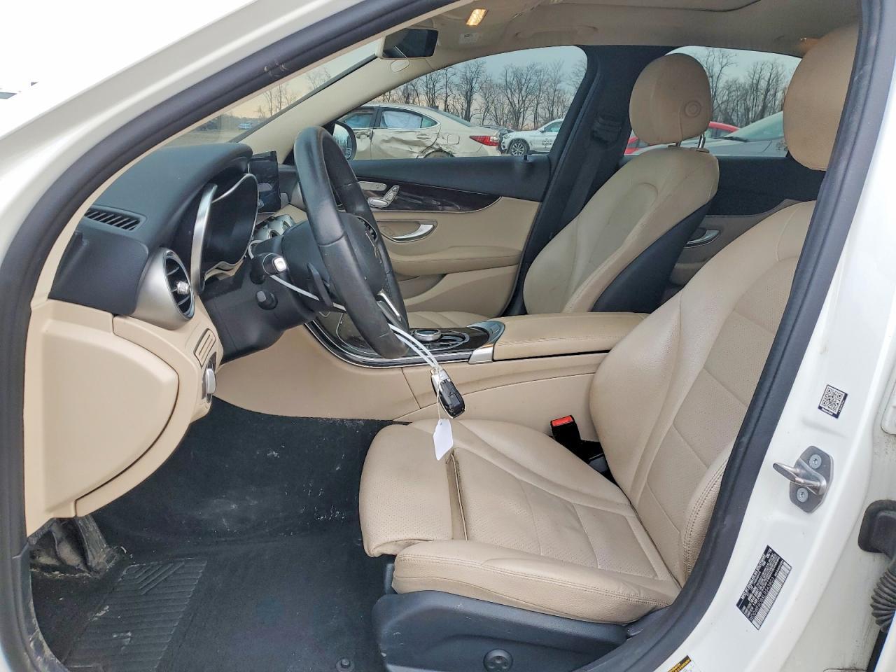 2020 Mercedes-Benz C 300 - Фото 7