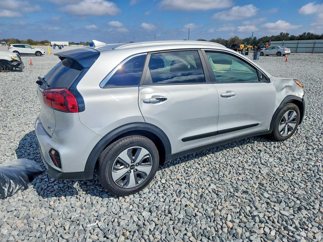 2021 Kia Niro Lx - Фото 3