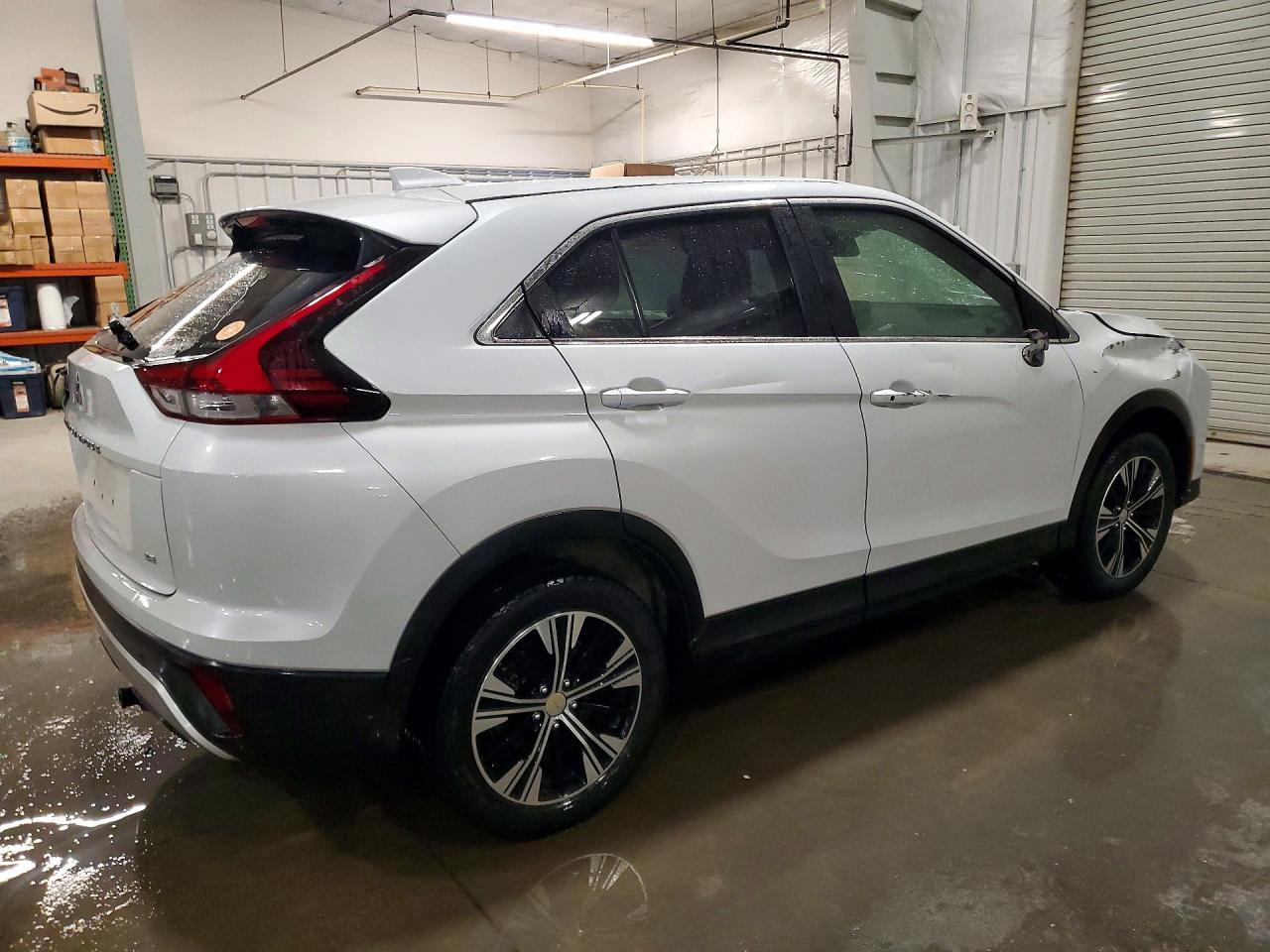2022 Mitsubishi Eclipse Cross Se - Фото 3