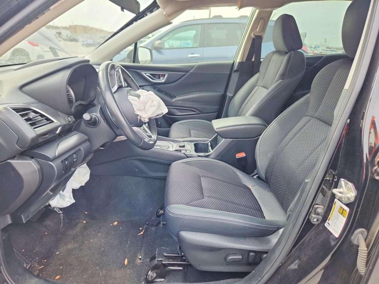 2022 Subaru Forester Premium - Image 7