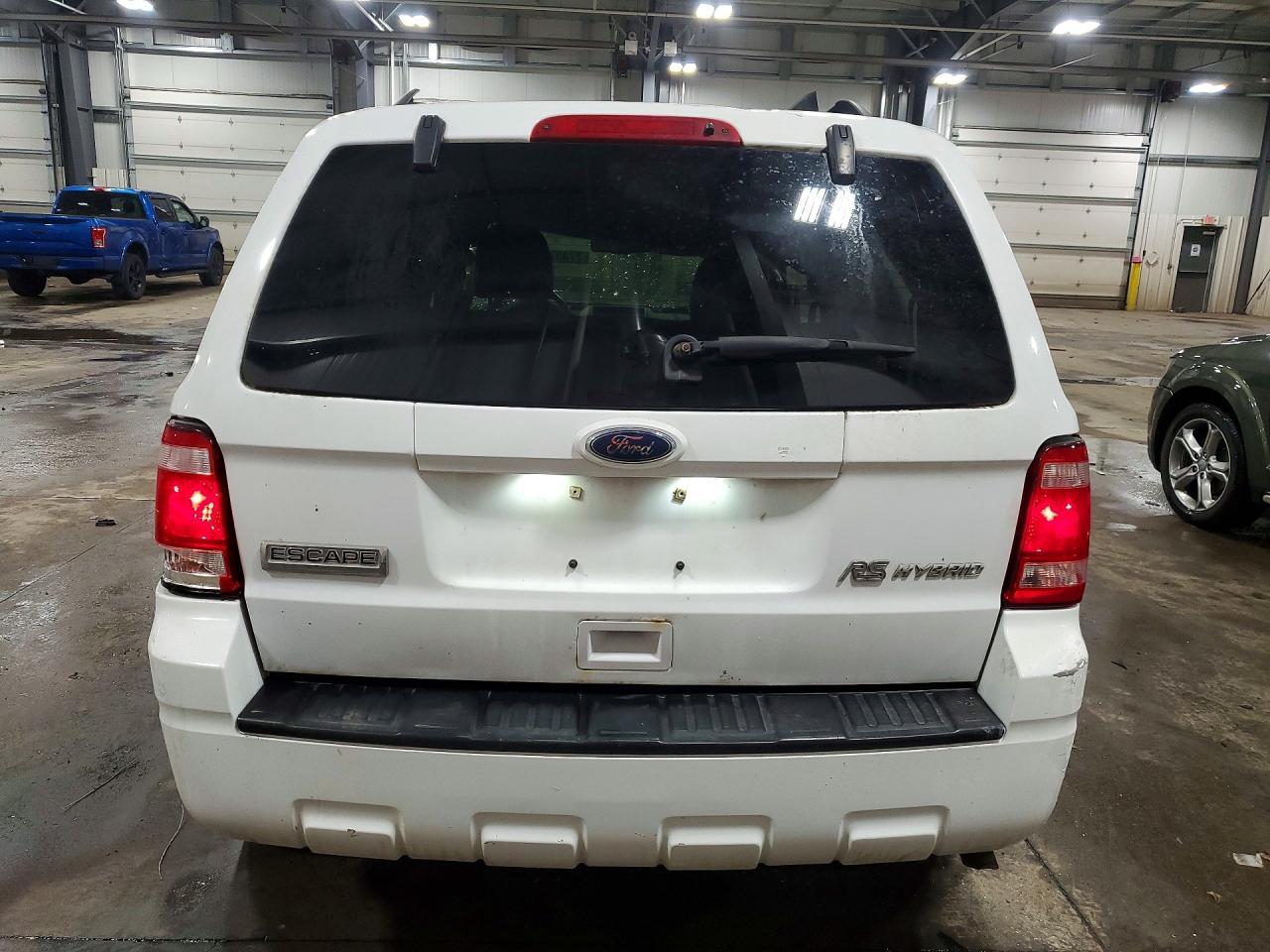2011 Ford Escape Hybrid - Image 6