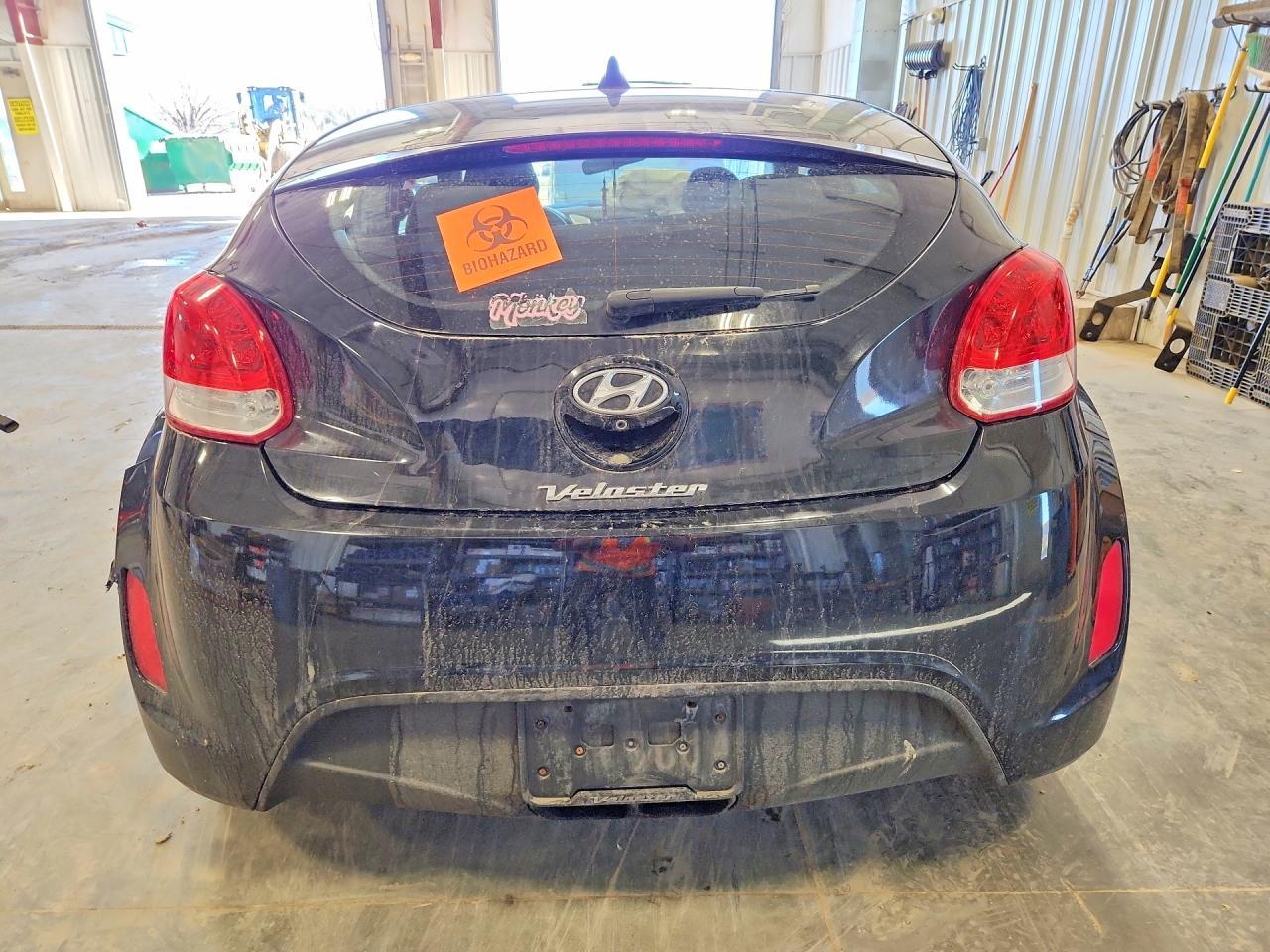 2016 Hyundai Veloster Base - Фото 6