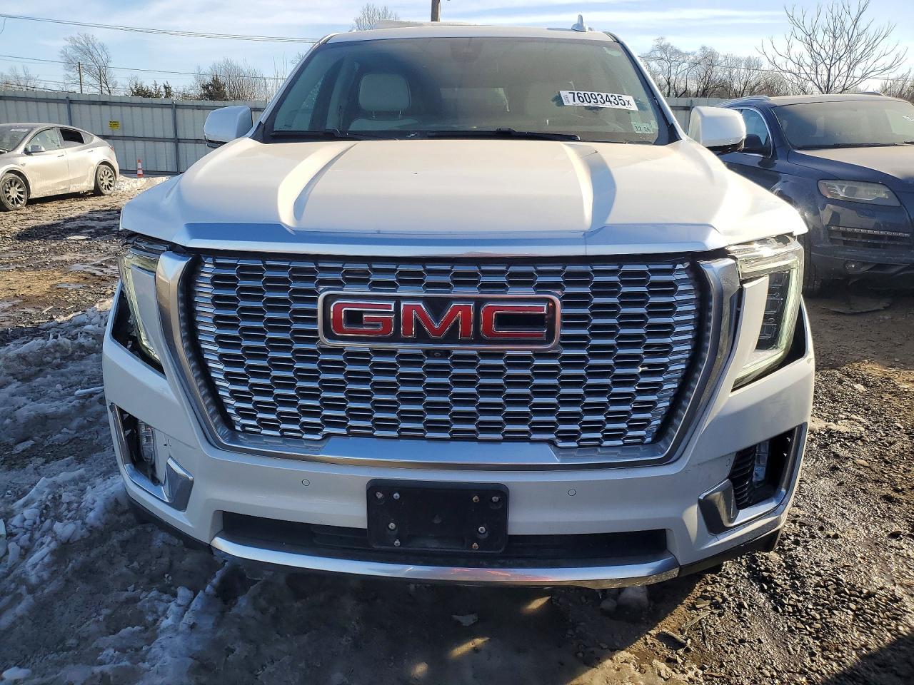 2022 GMC Yukon Denali - Фото 5