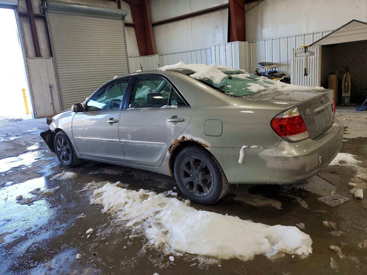 2006 Toyota Camry - Фото 2
