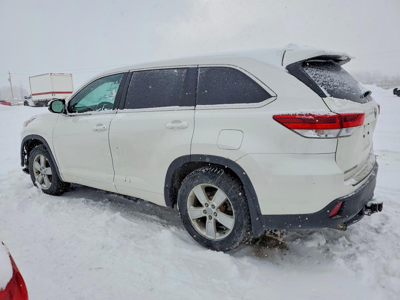 2018 Toyota Highlander Le - Фото 2